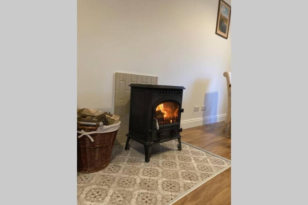 Dungarvan,Beautiful Cottage Near Comeragh Mountains Coolnasmear Exteriör bild